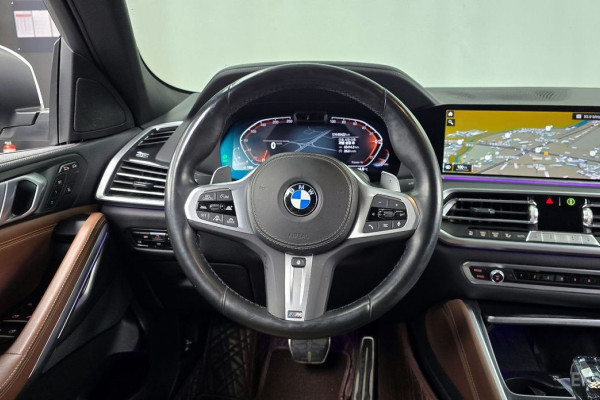 2022 BMW X6 с пробегом 65 422 км