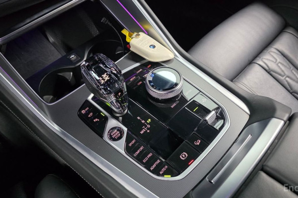 2022 BMW X6 с пробегом 38 098 км