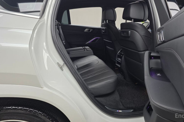 2022 BMW X6 с пробегом 38 098 км