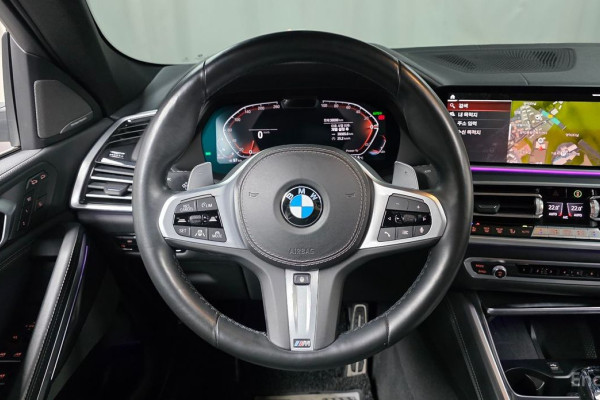 2022 BMW X6 с пробегом 38 098 км
