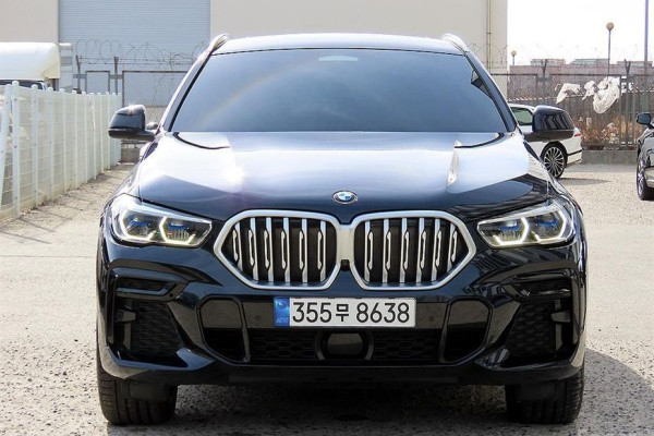 2022 BMW X6 с пробегом 124 315 км