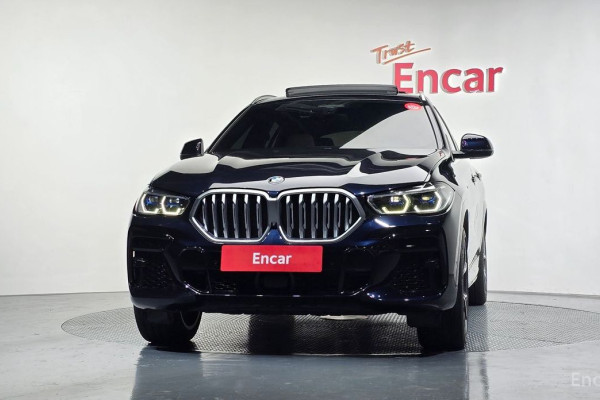 2022 BMW X6 с пробегом 70 334 км