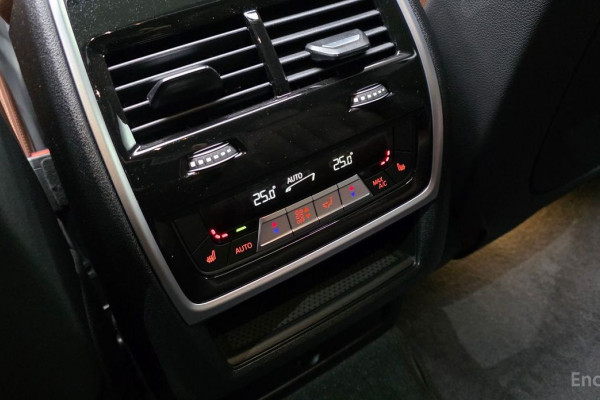 2022 BMW X6 с пробегом 57 940 км