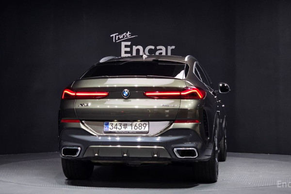 2022 BMW X6 с пробегом 45 438 км