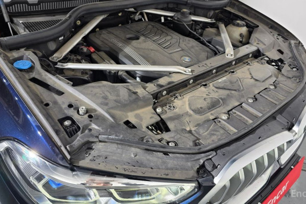 2022 BMW X6 с пробегом 70 334 км