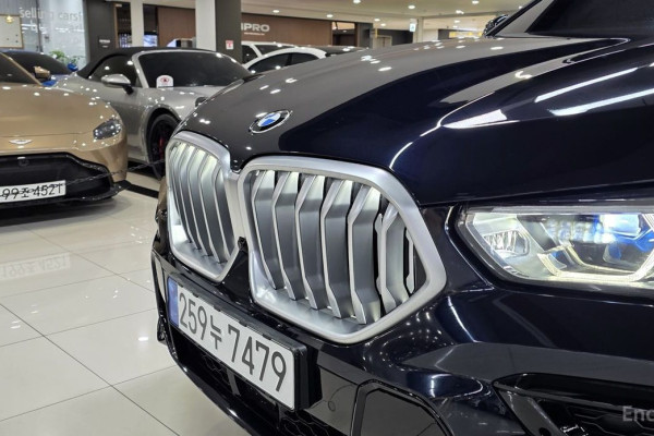 2022 BMW X6 с пробегом 61 283 км