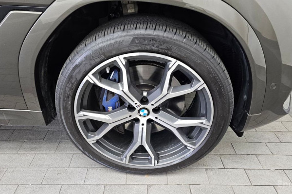 2022 BMW X6 с пробегом 45 438 км