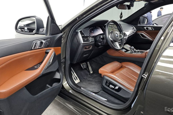 2022 BMW X6 с пробегом 45 438 км