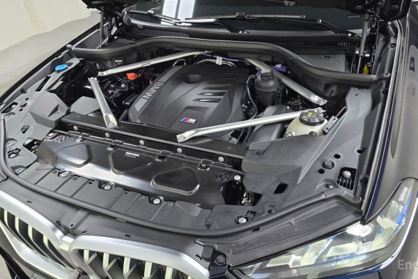 2025 BMW X6 с пробегом 7 989 км