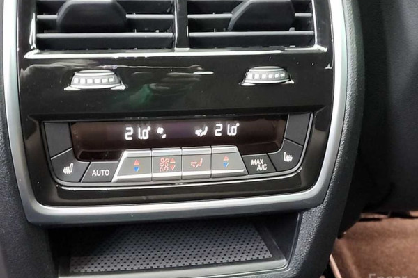 2022 BMW X6 с пробегом 61 670 км