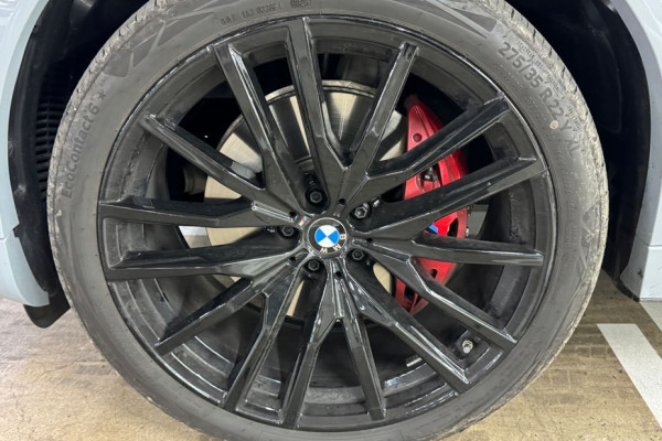 2025 BMW X6 с пробегом 7 950 км