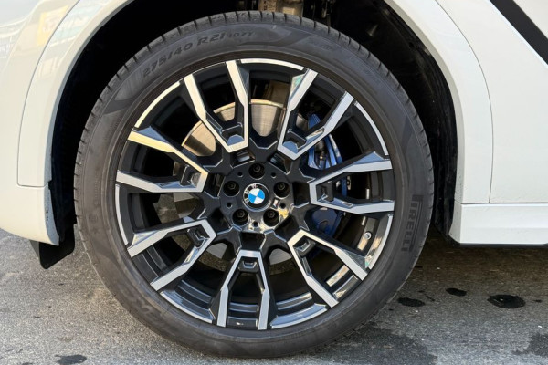 2025 BMW X6 с пробегом 3 980 км