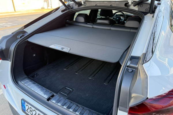 2025 BMW X6 с пробегом 3 980 км