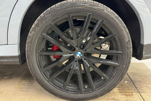 2025 BMW X6 с пробегом 7 950 км