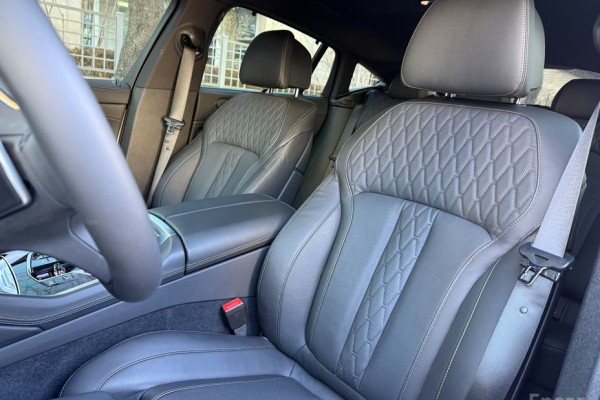 2025 BMW X6 с пробегом 3 980 км