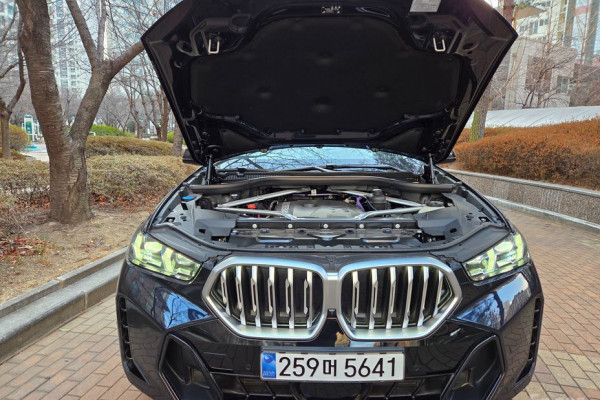2025 BMW X6 с пробегом 13 000 км