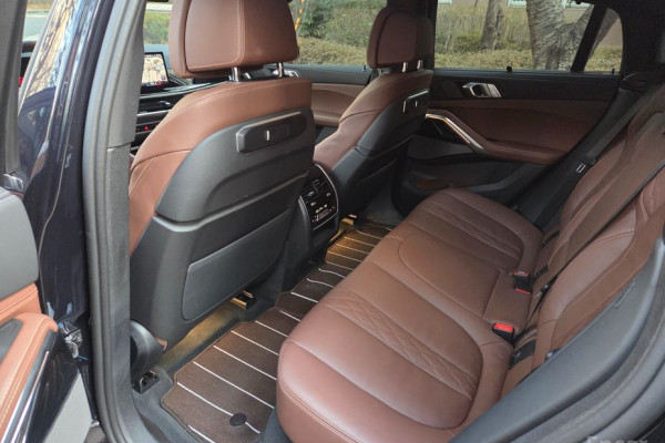 2025 BMW X6 с пробегом 13 000 км