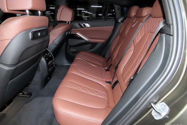 2024 BMW X6 с пробегом 30 656 км