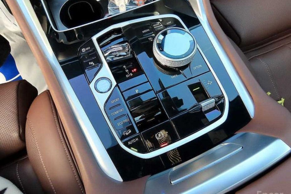 2025 BMW X6 с пробегом 17 000 км