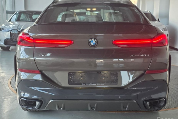 2025 BMW X6 с пробегом 4 000 км