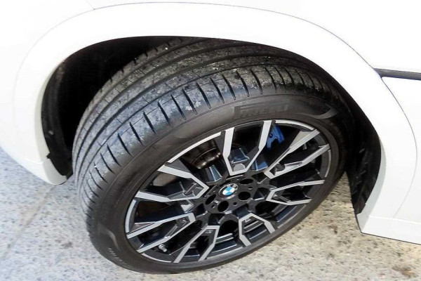 2025 BMW X6 с пробегом 17 000 км