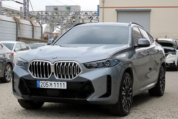 2025 BMW X6 с пробегом 5 000 км