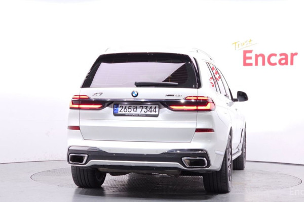 2024 BMW X7 с пробегом 25 780 км
