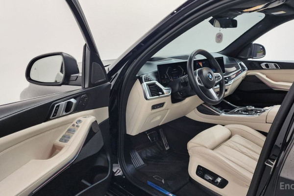 2024 BMW X7 с пробегом 13 451 км