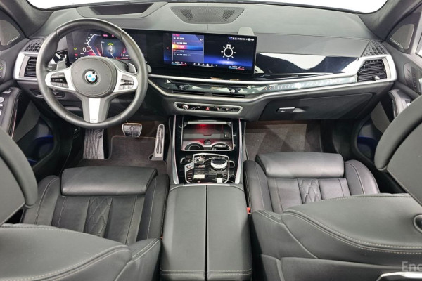 2024 BMW X7 с пробегом 25 780 км