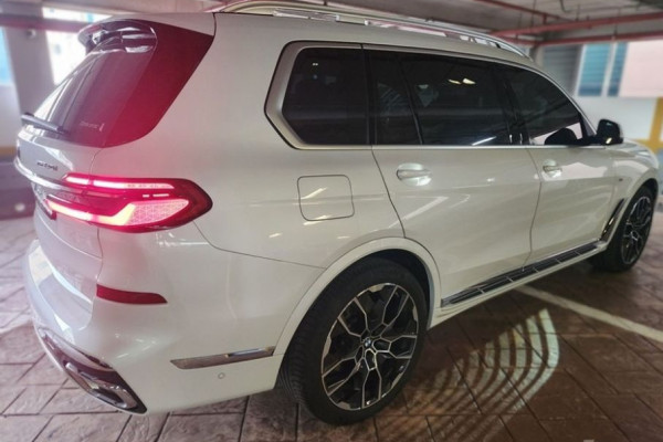 2024 BMW X7 с пробегом 29 850 км