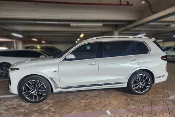 2024 BMW X7 с пробегом 29 850 км