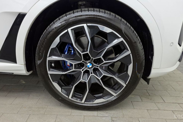 2025 BMW X7 с пробегом 19 631 км
