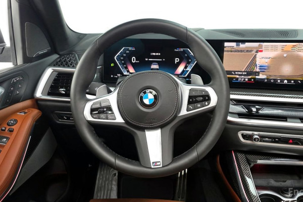 2025 BMW X7 с пробегом 5 630 км