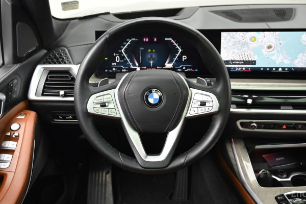 2024 BMW X7 с пробегом 25 322 км