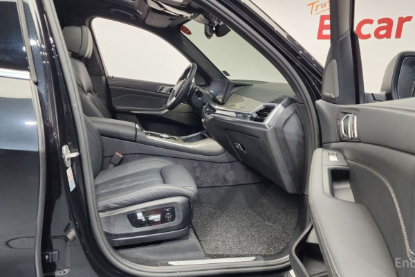 2024 BMW X7 с пробегом 15 205 км