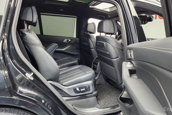 2024 BMW X7 с пробегом 15 205 км