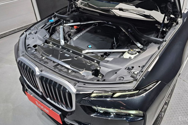 2025 BMW X7 с пробегом 6 724 км