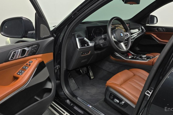 2025 BMW X7 с пробегом 9 135 км