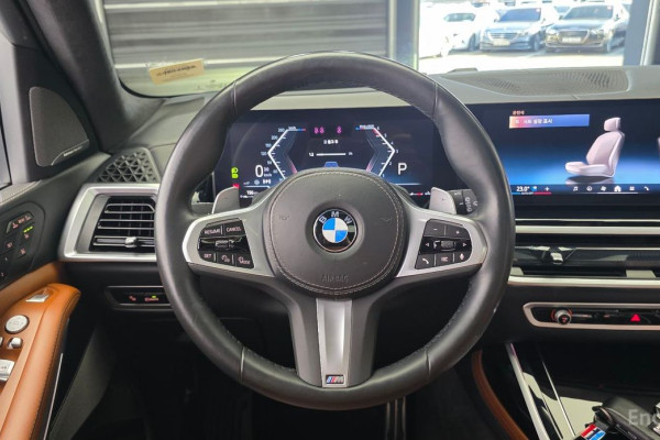 2024 BMW X7 с пробегом 61 188 км