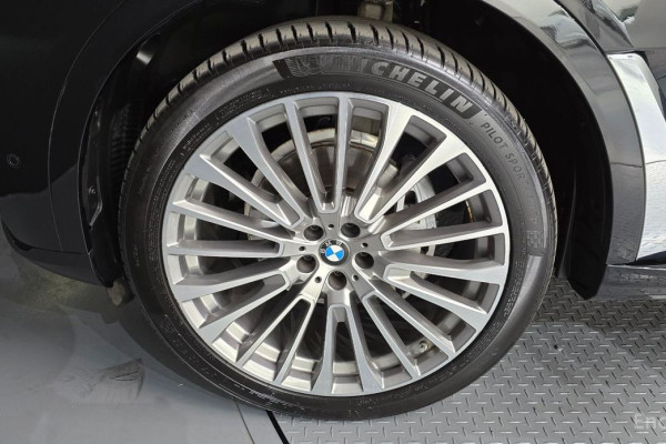 2025 BMW X7 с пробегом 52 382 км