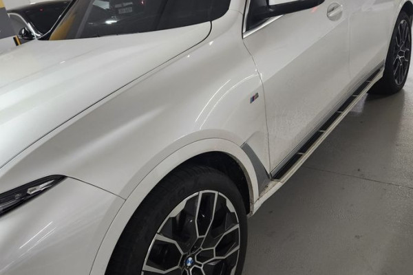 2025 BMW X7 с пробегом 9 337 км