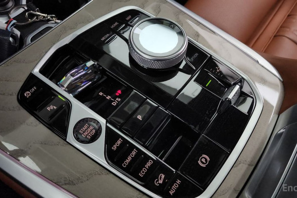 2024 BMW X7 с пробегом 32 425 км