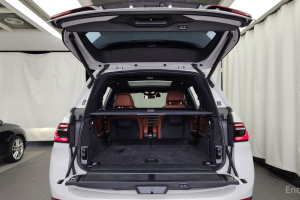 2024 BMW X7 с пробегом 32 425 км