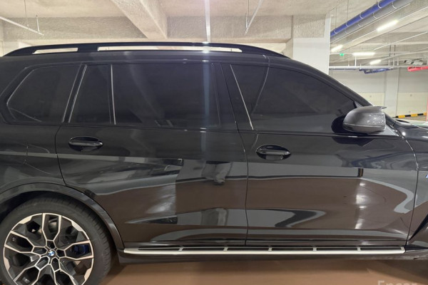 2025 BMW X7 с пробегом 5 800 км