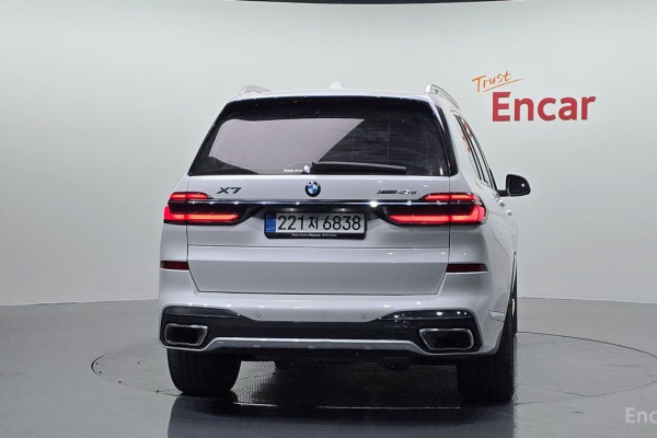 2025 BMW X7 с пробегом 13 120 км