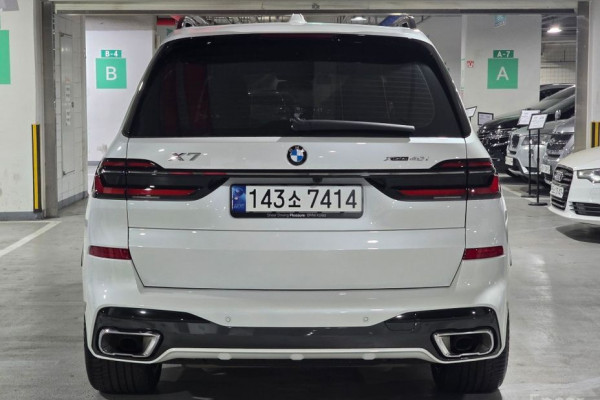 2024 BMW X7 с пробегом 14 014 км