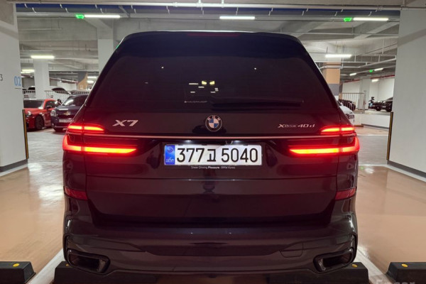2025 BMW X7 с пробегом 5 800 км