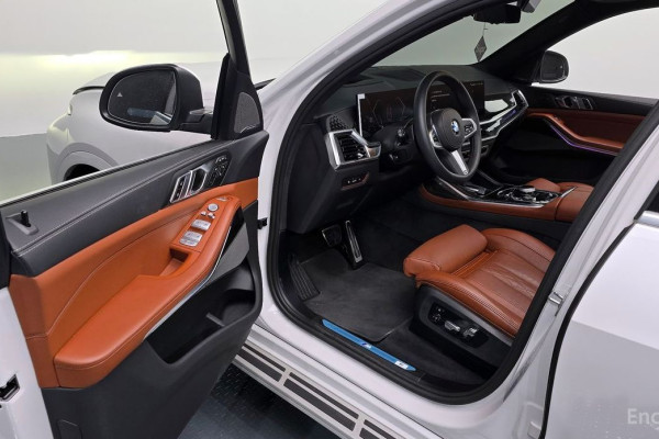 2025 BMW X7 с пробегом 13 120 км