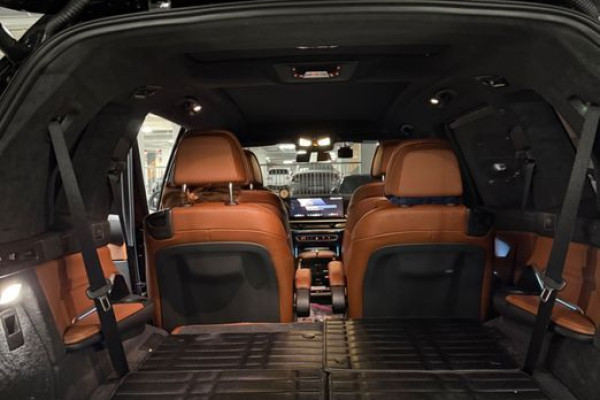 2025 BMW X7 с пробегом 5 800 км