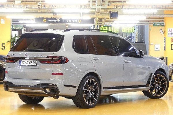 2024 BMW X7 с пробегом 28 800 км